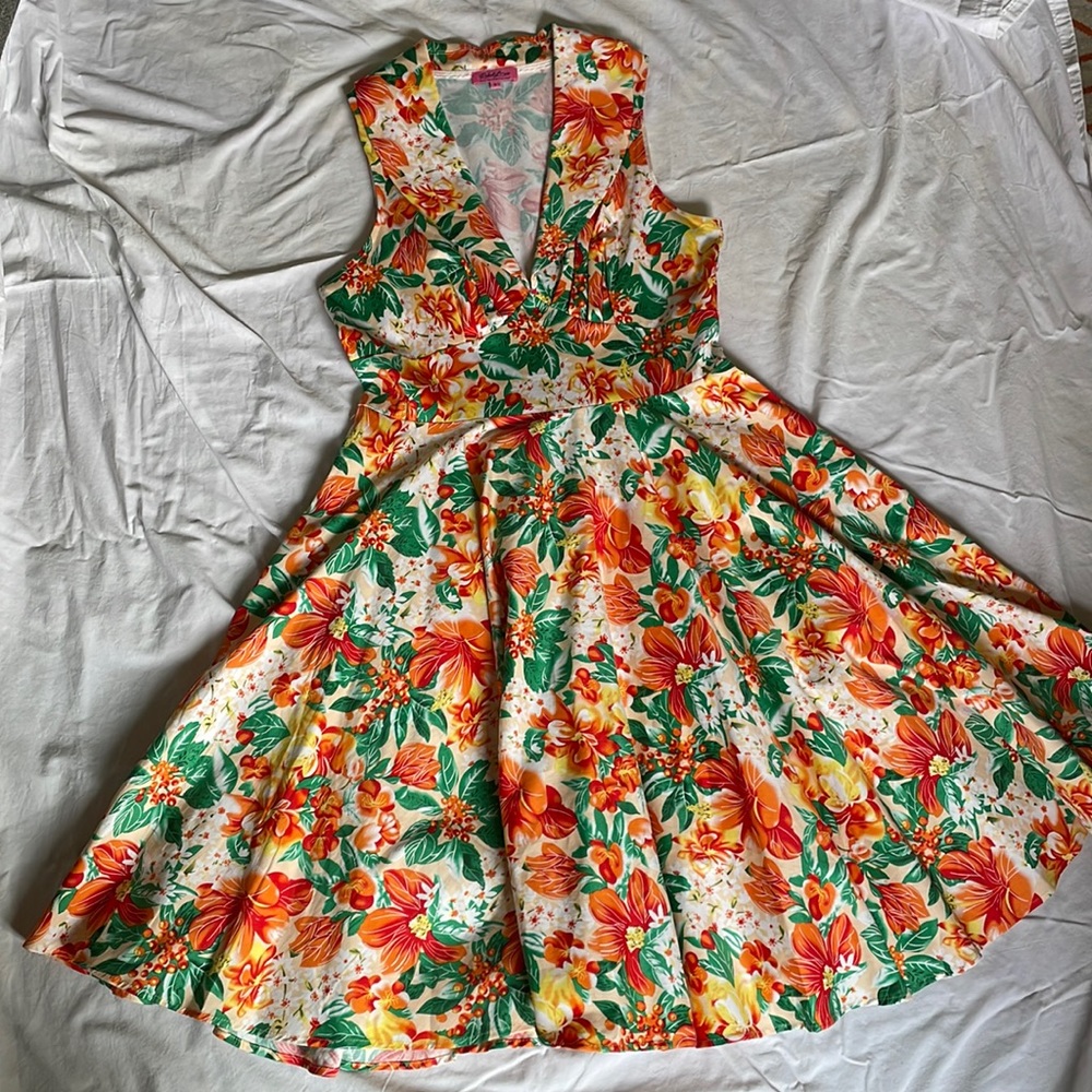 Rebel Love orange floral dress✨ In like new condition